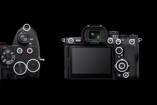 Back and side of camera, with customisable buttons indicated